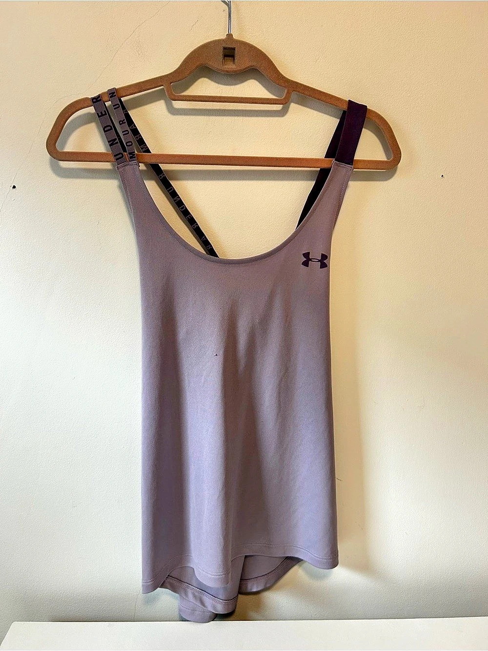 Under Armour HeatGear Athletic Tank in Purple Medium
